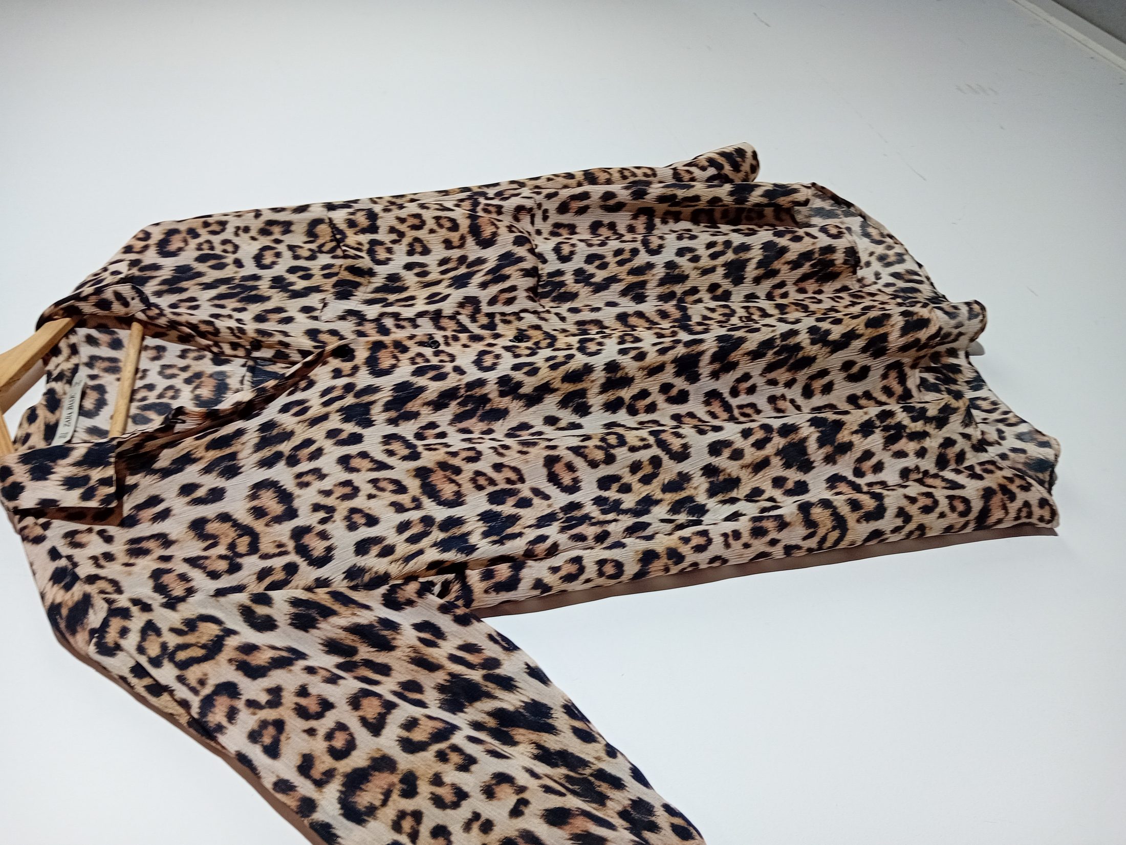 Chemise Fluide Motif Léopard Zara S (T5658) Très bon état - Vue 4 - 